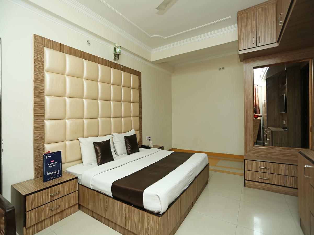 Oyo 10425 Queens Pearl Inn Дехрадун Экстерьер фото
