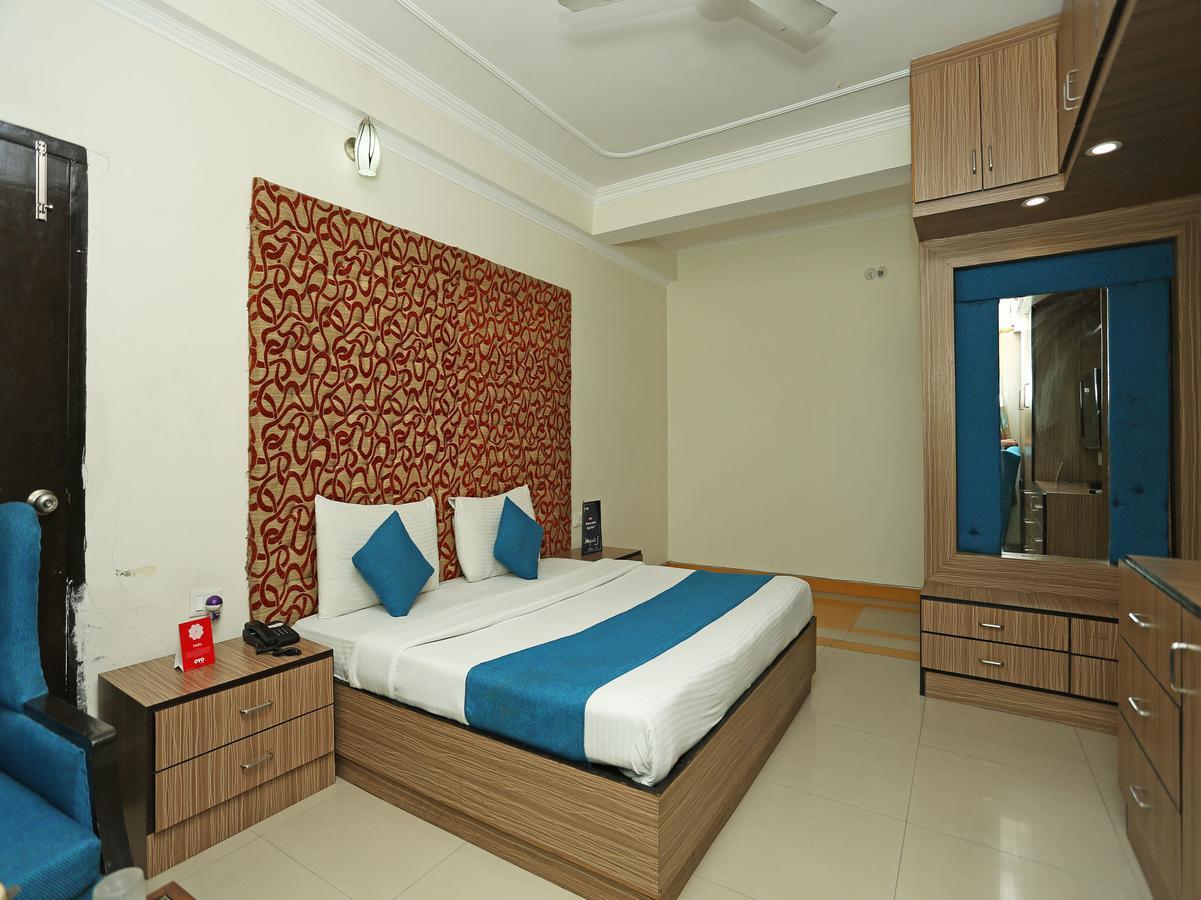 Oyo 10425 Queens Pearl Inn Дехрадун Экстерьер фото