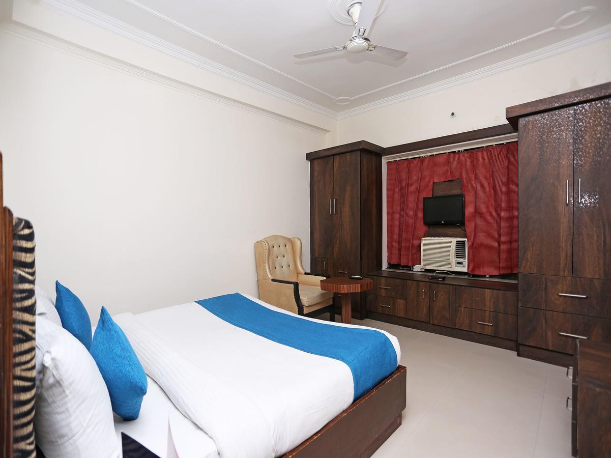 Oyo 10425 Queens Pearl Inn Дехрадун Экстерьер фото