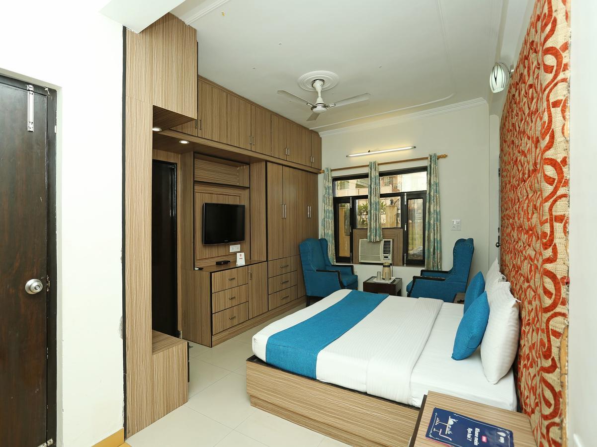 Oyo 10425 Queens Pearl Inn Дехрадун Экстерьер фото